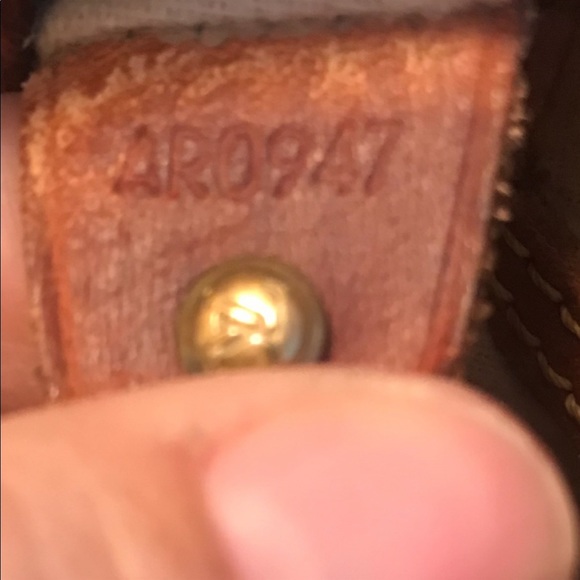 SOLD Louis Vuitton Petit Bucket Bag WITHOUT dust cover - Picture 9 of 9